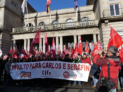 17-01-11 IndultoCarlosSerafinSubdelegacionPontevedra01.JPG